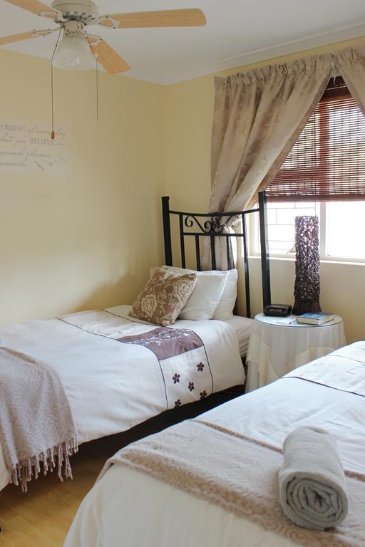 Smithland Guest Apartments Cape Town Bellville Exterior photo