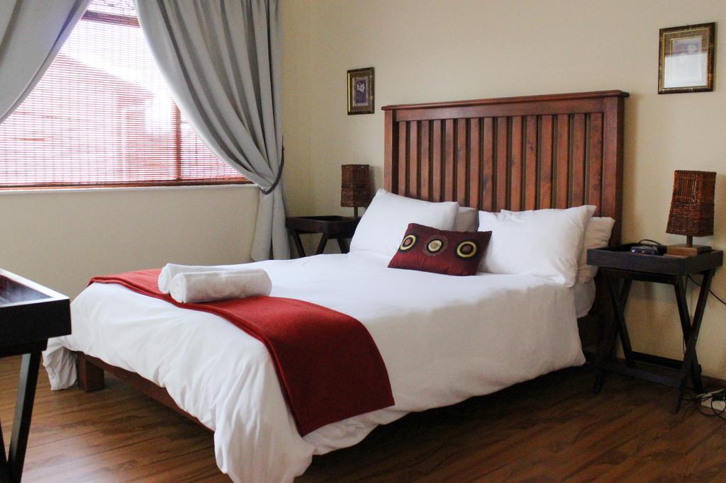 Smithland Guest Apartments Cape Town Bellville Exterior photo