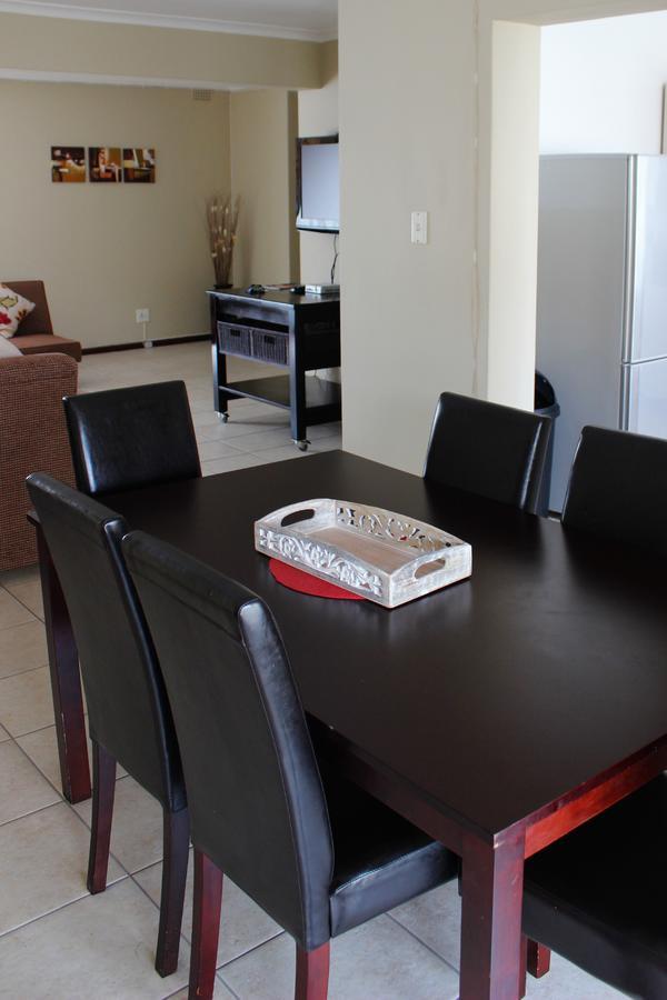Smithland Guest Apartments Cape Town Bellville Exterior photo
