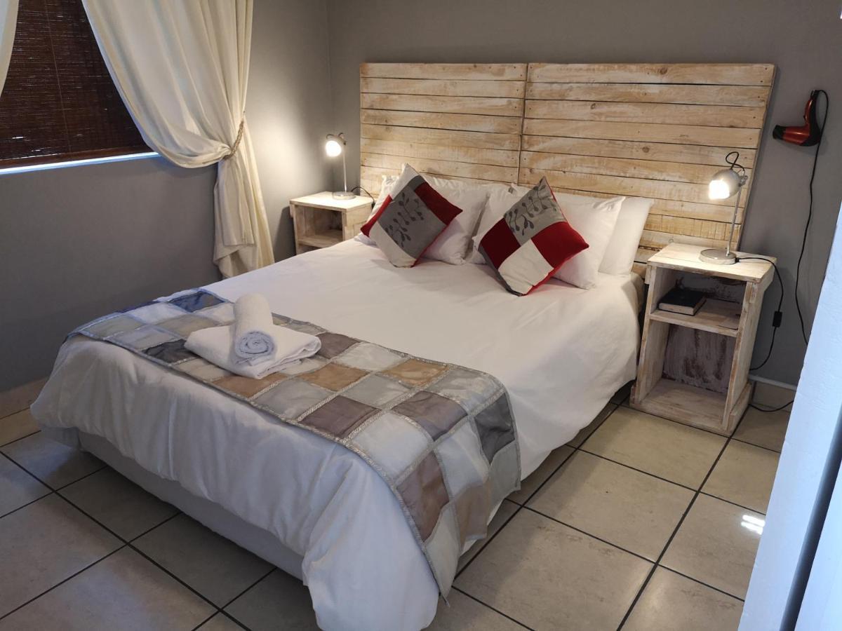 Smithland Guest Apartments Cape Town Bellville Exterior photo